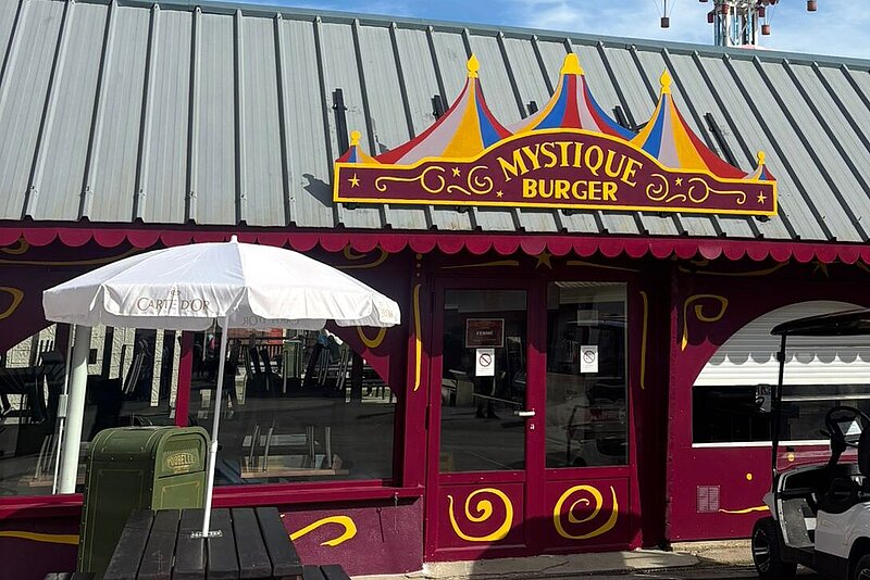 Mystique BURGER